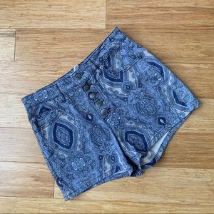 BCBGENERATION High waist shorts